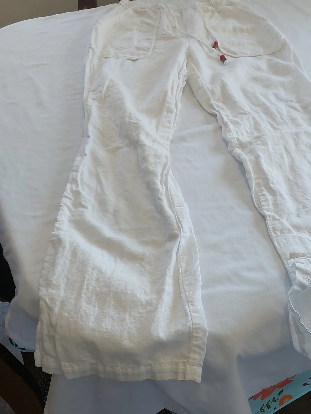 Zara White Elastic Waist Linen Pants Hems Open At The Bottom For Cooler Legs .XS
